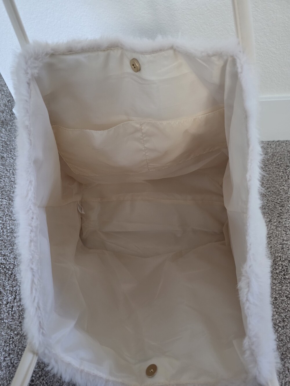 Victoria's Secret Cream Faux Fur Tote Bag (NWT) - Picture 4 of 7